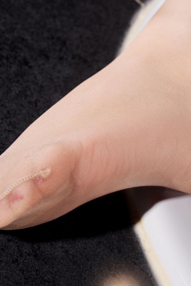 怒了!C罗染红尤文铁腰怒批裁判 我们又不是女人|雷竞技在线登录入口(图3) 雷竞技app下载